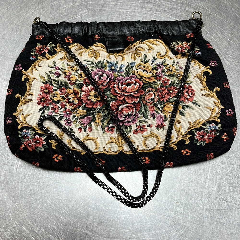 Gorgeous Vintage Handbag - Picture 4 of 9